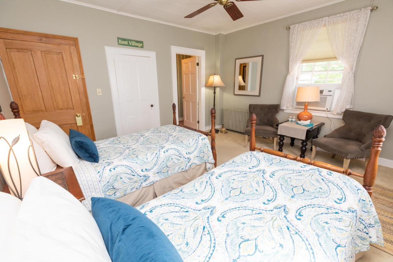 Waybury Inn East Middlebury Екстериор снимка