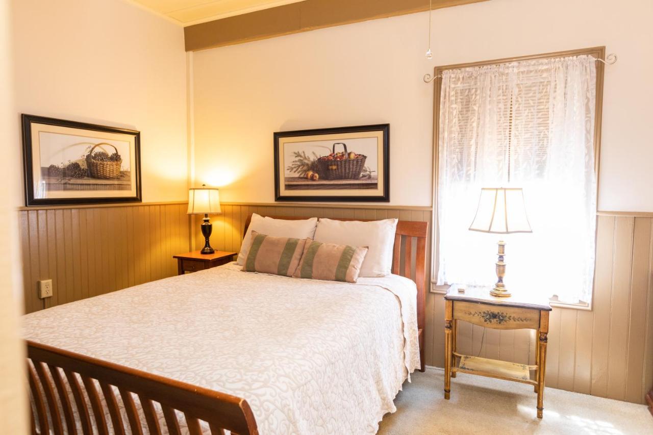 Waybury Inn East Middlebury Екстериор снимка