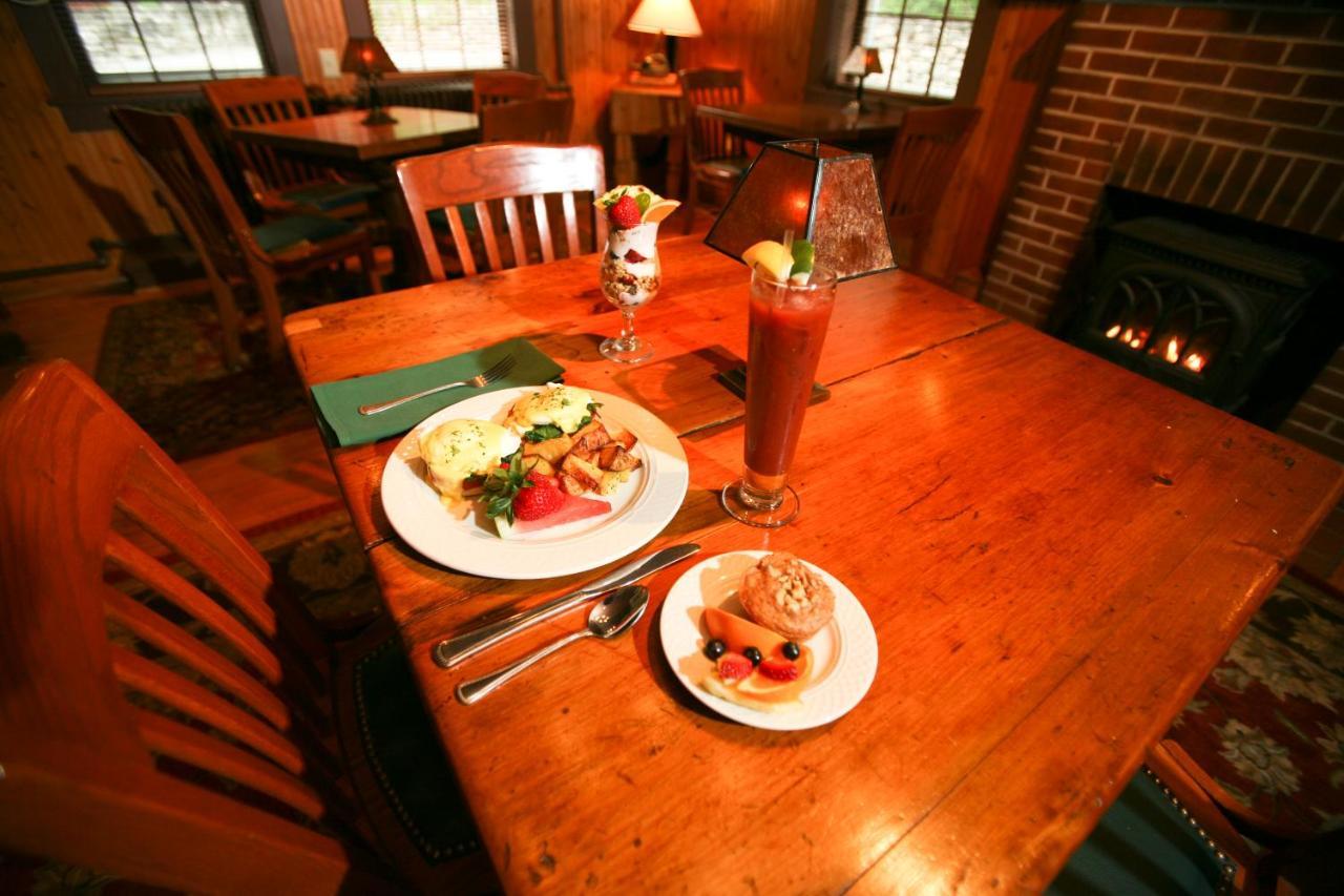 Waybury Inn East Middlebury Екстериор снимка