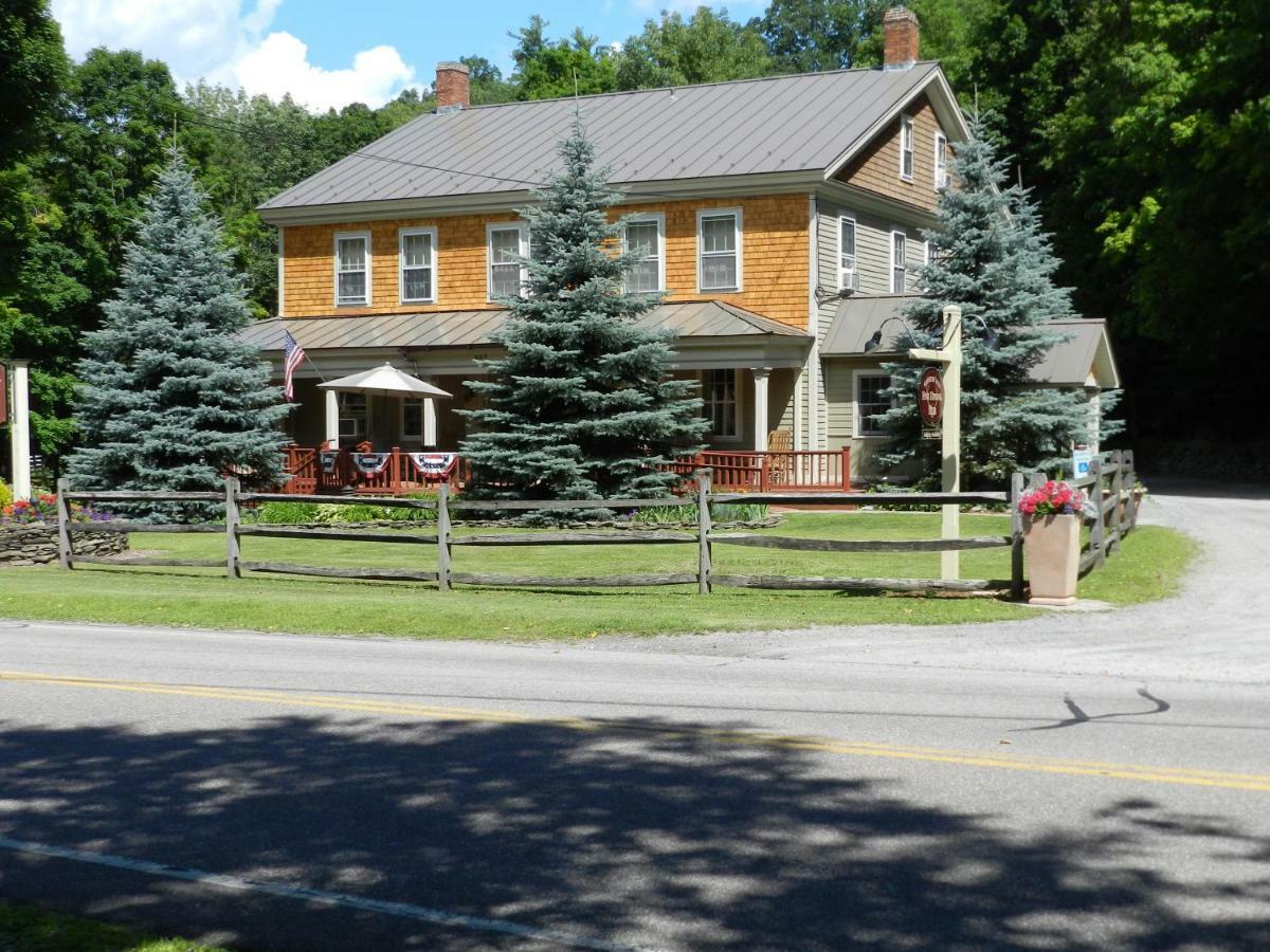Waybury Inn East Middlebury Екстериор снимка