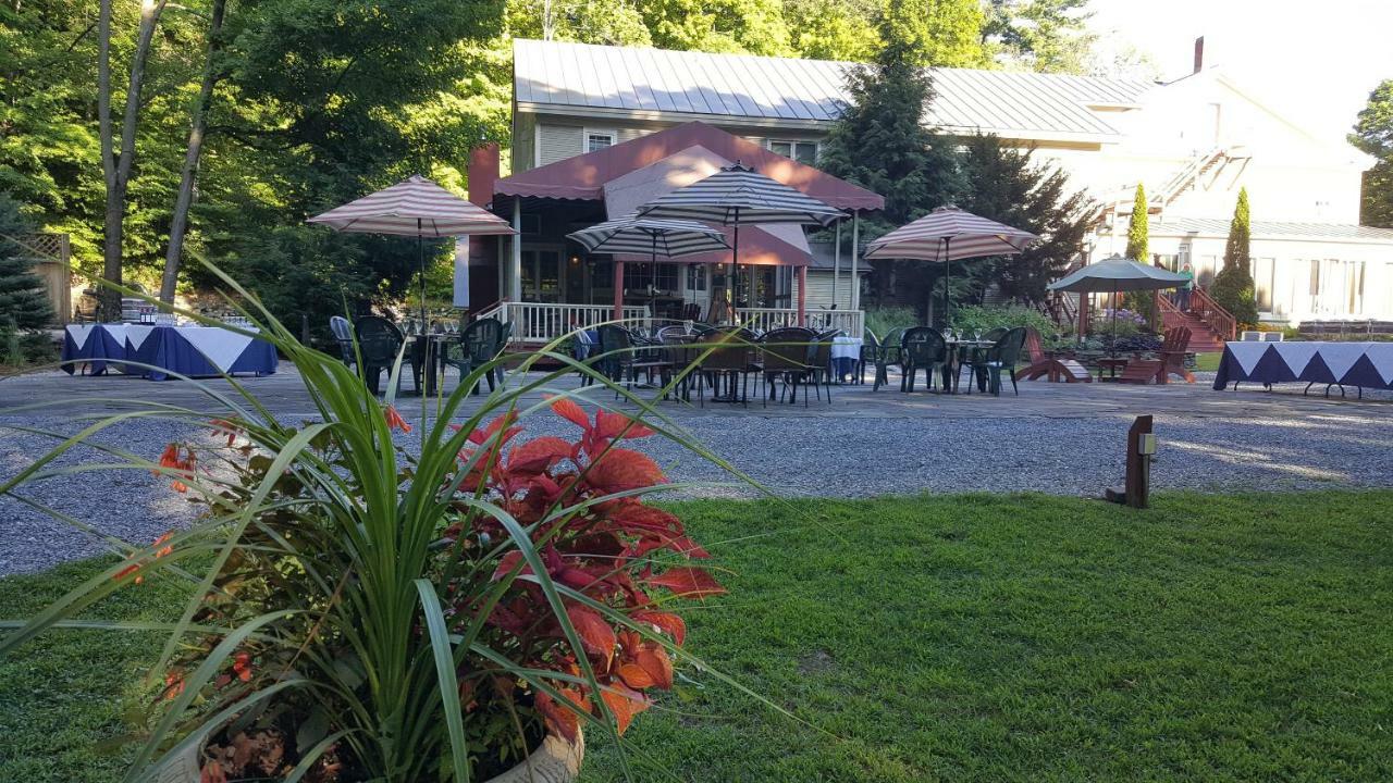Waybury Inn East Middlebury Екстериор снимка